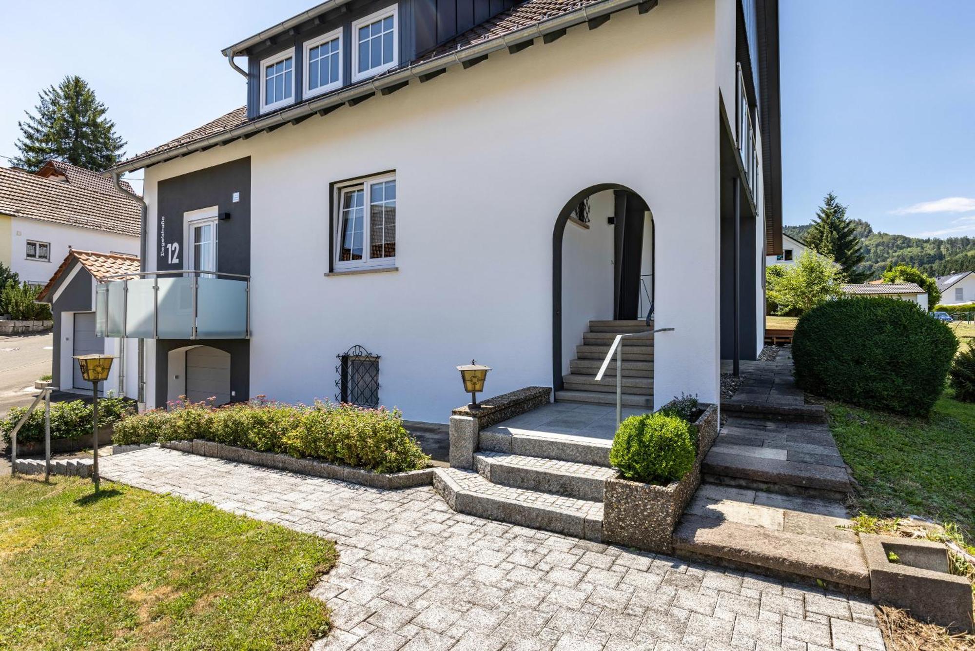 Basislager Vila Albstadt Exterior foto